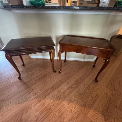 036 Pair of Vintage Mahogany Tea Tables with Pullout