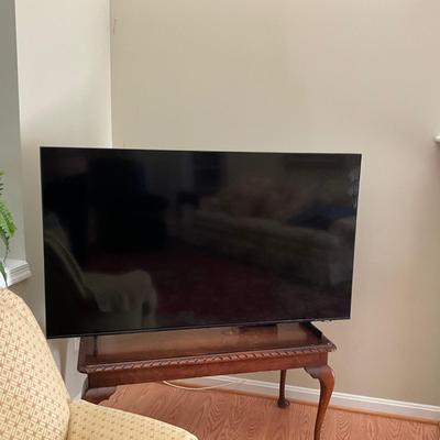 037 Large Samsung 55" LED 4K Crystal UHD Smart TV (2160p)