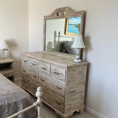 042 Three Piece Set of Distressed Finish Dresser Bedroom Set