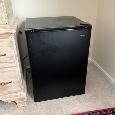 044 Haier Mini Fridge