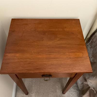 047 Vintage Cherry Single Drawer Stand