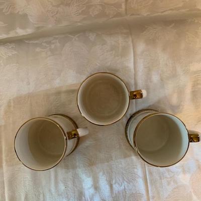 Set of 3 Arthur Wood old Chelsea Steins