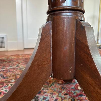 Vintage Mahogany Double Pedestal Dining Table w/ 2 Leaves