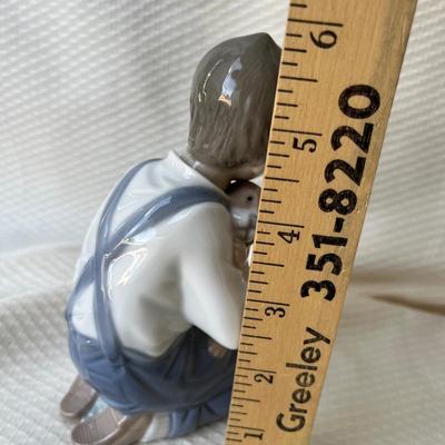 Lot 93 Lladro Boy Figure