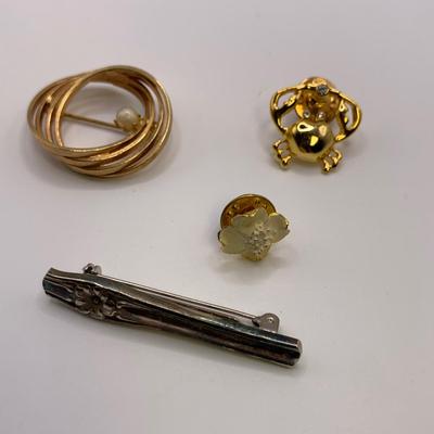 Gold & Silver Pins & Pendants incl. 14K (ST-HS)