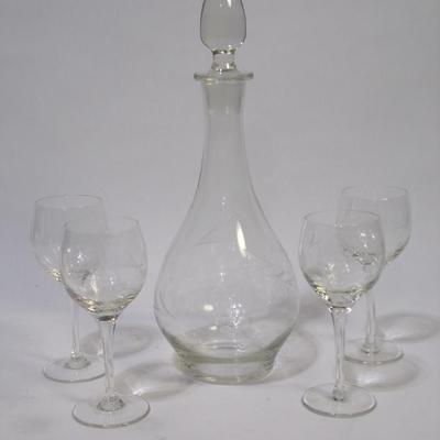 Vintage decanter set