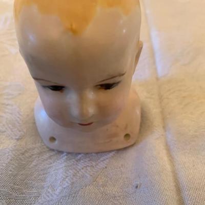 Vtg Porcelain doll head