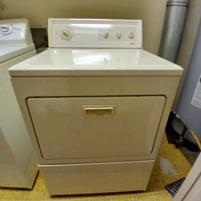 Kenmore Elite GAS Dryer Heavy duty - King size capacity - Quiet Pak 1