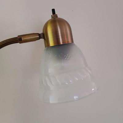 71" tall Torchiere Lamp with adjustable Reading Light