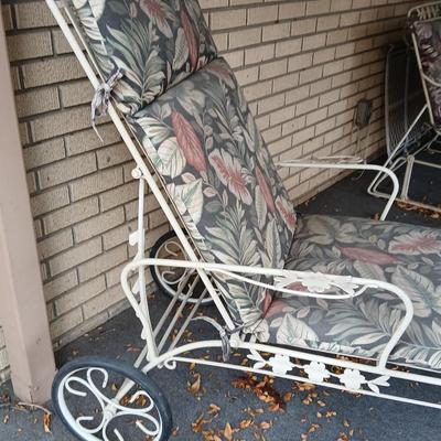 Wrought iron mesh Reclining Sunbather Lounge Chair with cushion