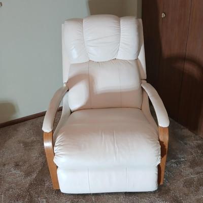 La-z-y Boy recliner