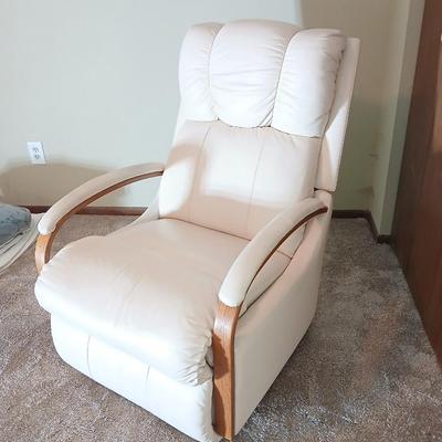 La-z-y Boy recliner