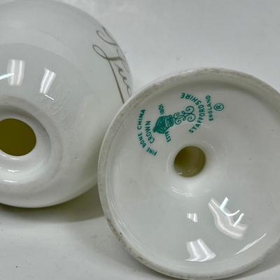 Mixed Lot - Home Decor - Eggs, Ornaments, Glass Bowl