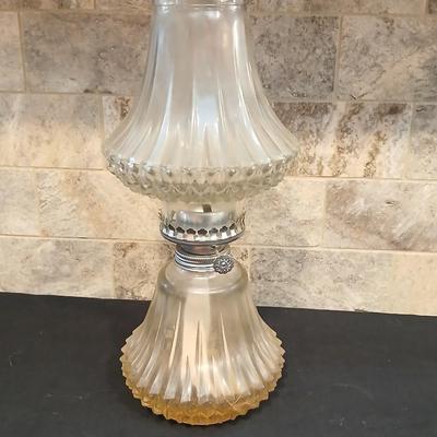 Lamp Light Farms glass / crystal oil lamp