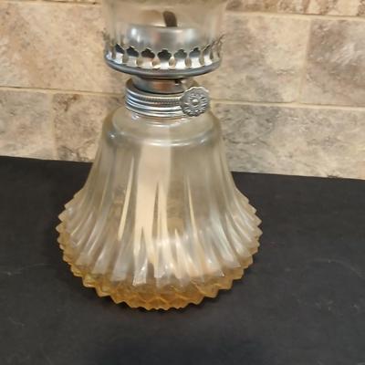 Lamp Light Farms glass / crystal oil lamp