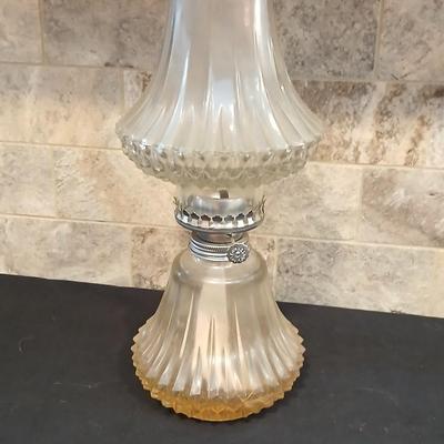 Lamp Light Farms glass / crystal oil lamp