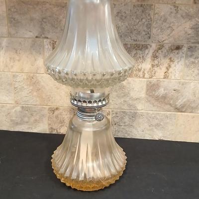 Lamp Light Farms glass / crystal oil lamp