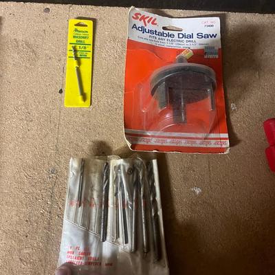 Porter Cable 20V Cordless Drill & Drill Bits (BWS-MG)