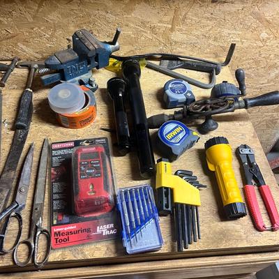 Assortment of Hand Tools (BWS-MG)