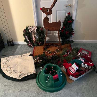 Xmas Tree Stand + Skirt, Wreaths, Tree, Stockings & More (BD-RG)
