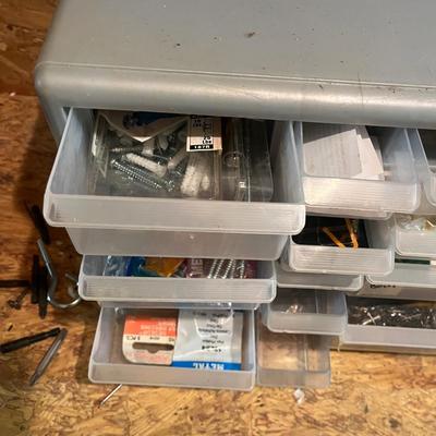 Hardware & More (BWS-MG)