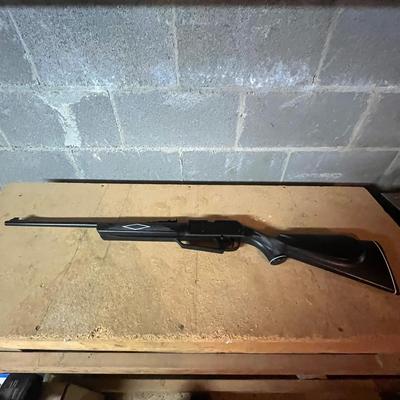 Daisy BB Gun, Scope & BBs (BWS-MG)