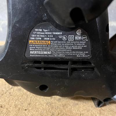 Poulan Chainsaw, Blower & Black & Decker Hedge Trimmer (BWS-MG)