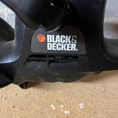 Poulan Chainsaw, Blower & Black & Decker Hedge Trimmer (BWS-MG)
