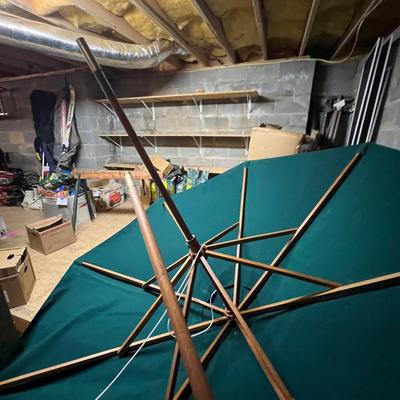 Large Dark Green Patio Table Umbrella (BWS-RG)