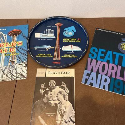 1962 Seattle Worlds Fair Programs & platter