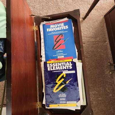 Cable Nelson Spinet Piano w Bench & Sheet Music