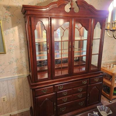 American Drew China Hutch Cabinet w 3 level lighting 2 Pieces