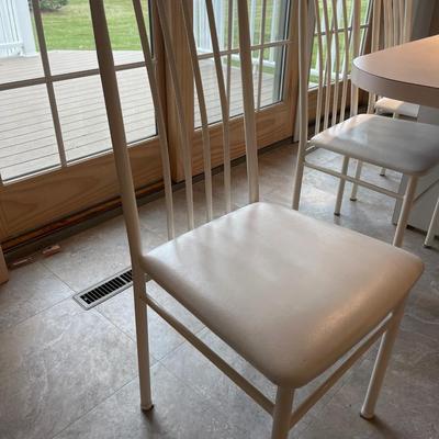 Contemporary table & 6 Vintage AmiscoPost-modern metals chairs