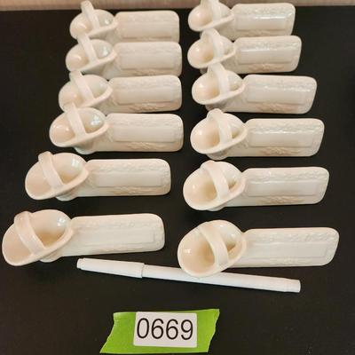 12 Vintage Porcelain Basket Place Card