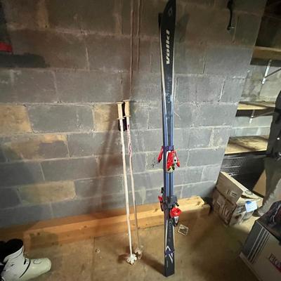 Völkl Skis, Ski Boots & Flexible Flyer (BWS-MG)