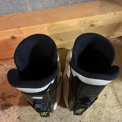 Völkl Skis, Ski Boots & Flexible Flyer (BWS-MG)
