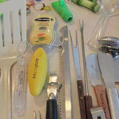 Miscellaneous kitchen utensils, serving pieces