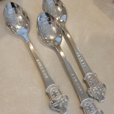 Miscellaneous salt and pepper shakers