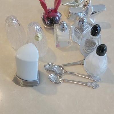Miscellaneous salt and pepper shakers