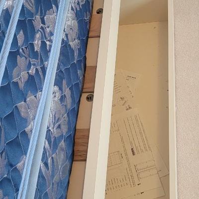 Mattress and Tech line bed base w/drawer