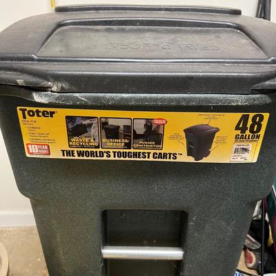 Rolling Trashcan & More (G-RG)
