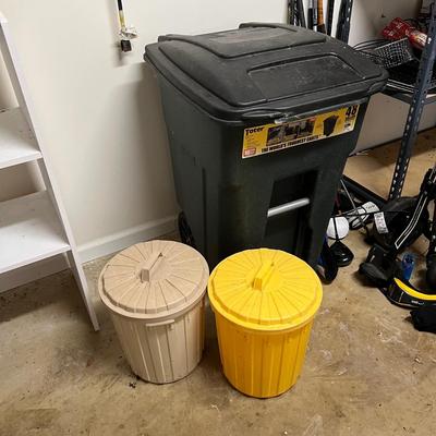 Rolling Trashcan & More (G-RG)