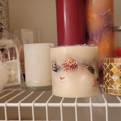 Miscellaneous candles and decor