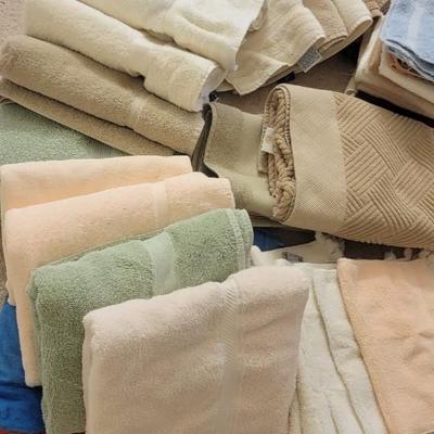 Miscellaneous bath towels