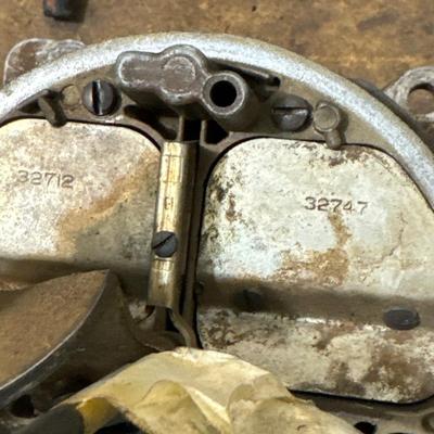 2 carburetors