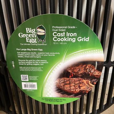 Big Green Egg Cast Iron Cooking Grid & Half Moon Griddle (K-RG)