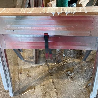 3 sets of saw horses