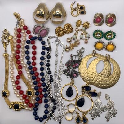 Bold & Dazzling Jewelry (ST-HS)
