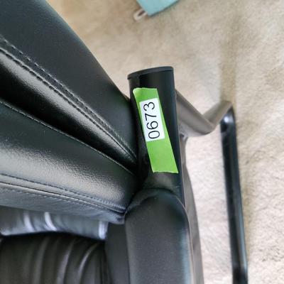 Large Sturdy Oversize Chair