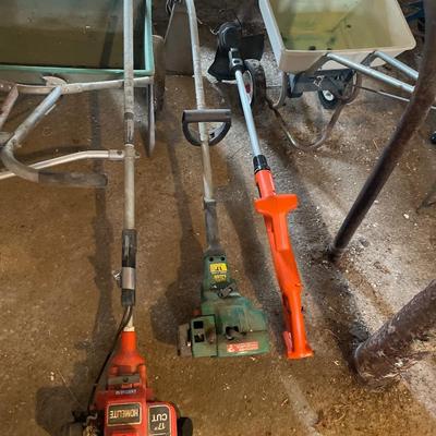 Weed rackets and 2 lawn spreaders